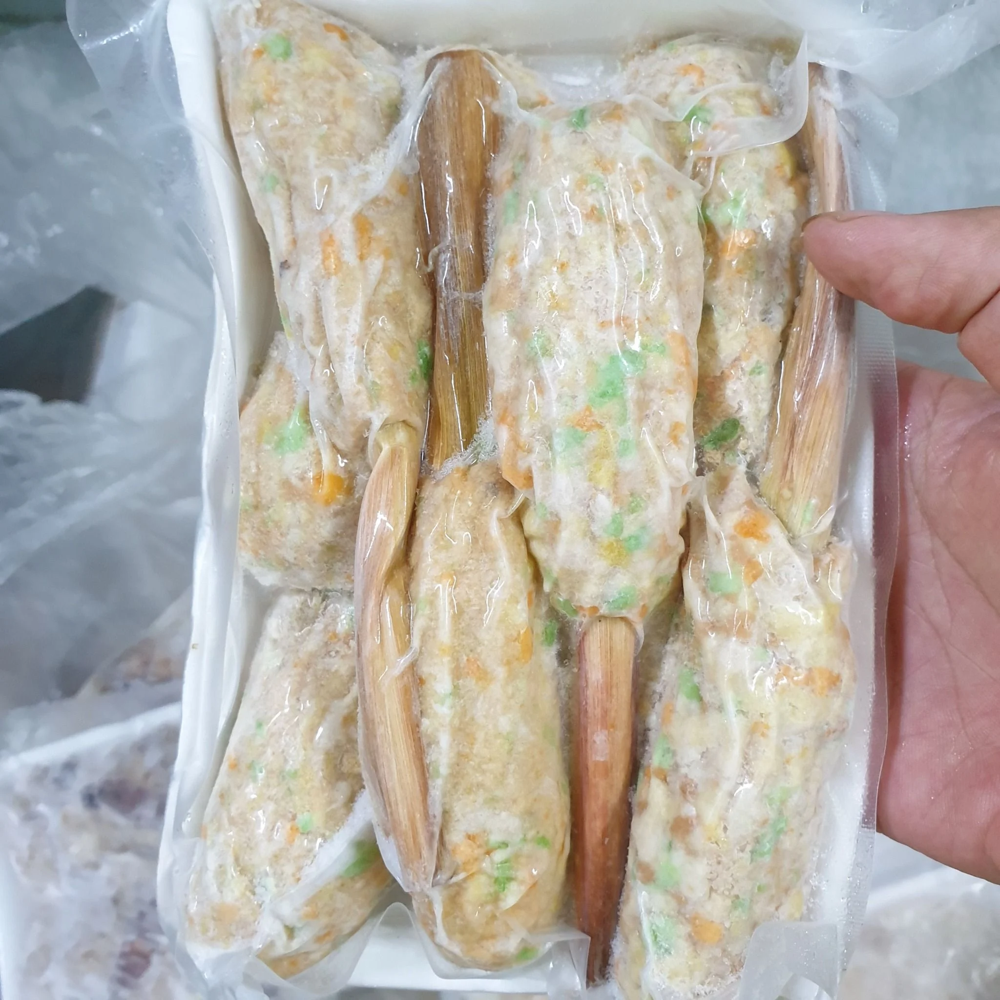 Chả tôm quấn xả Quảng Ninh