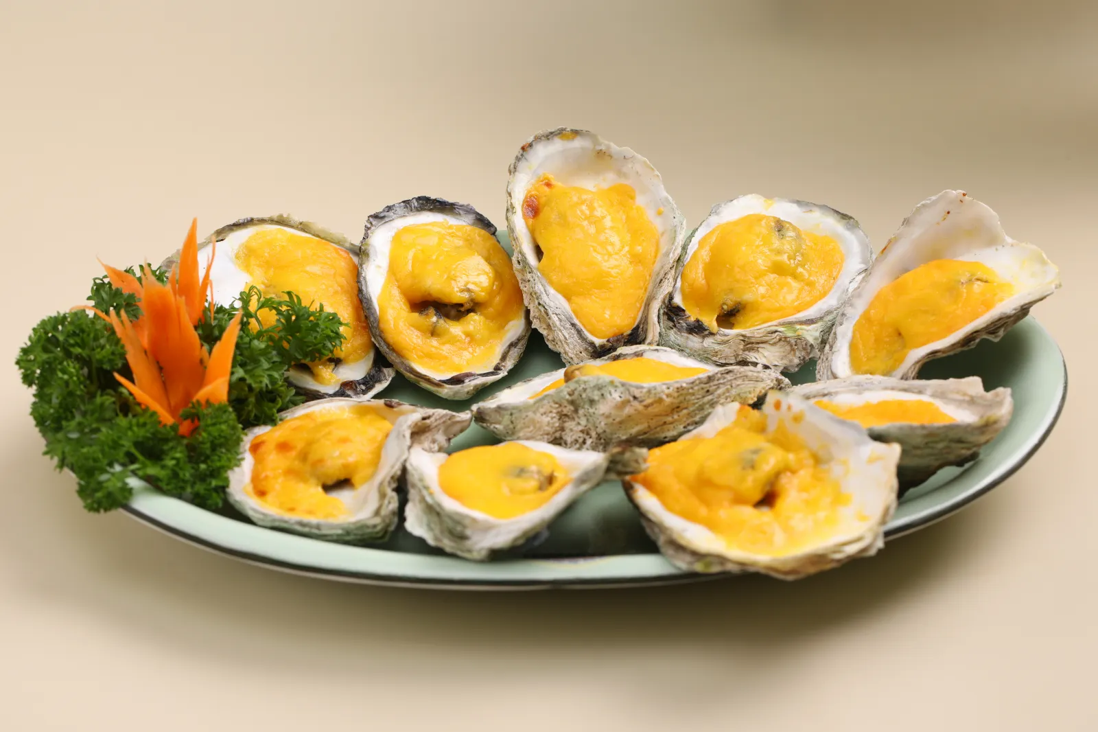 Cách làm hàu nướng phô mai chiêu đãi cả gia đình