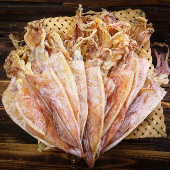 Mực khô câu